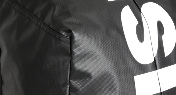  Waterproof and moisture-proof 